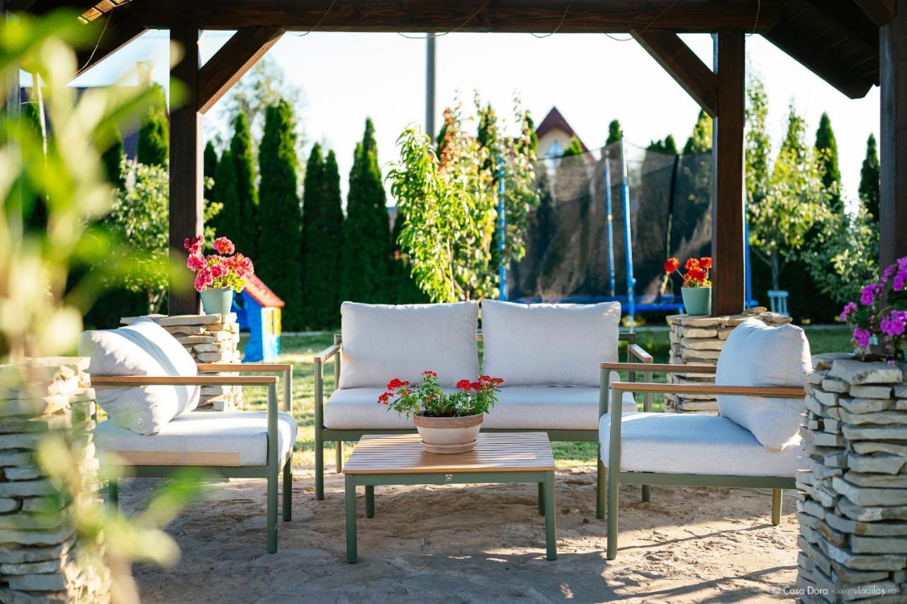 Casa Dora Hotell Suceava Exteriör bild