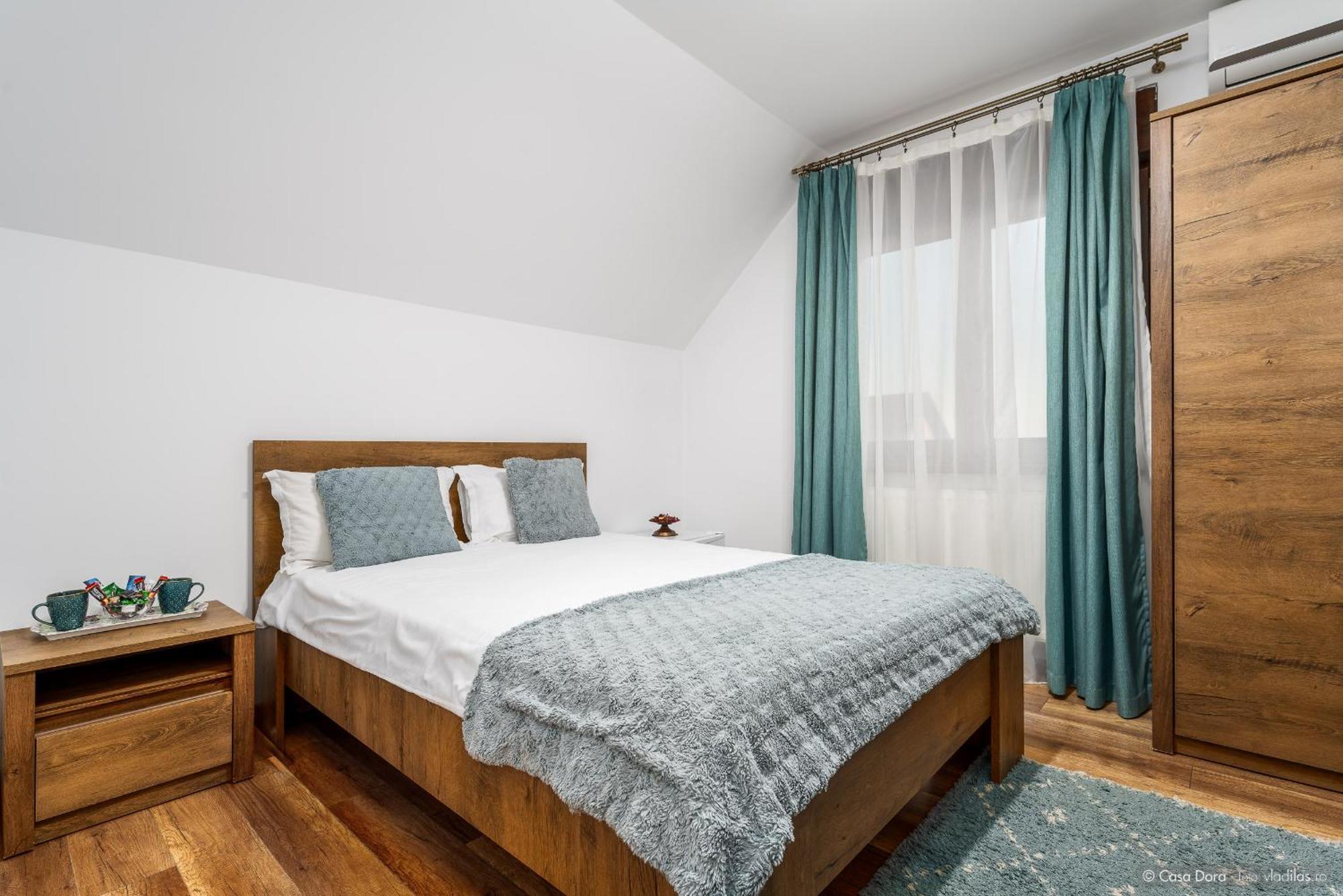 Casa Dora Hotell Suceava Exteriör bild