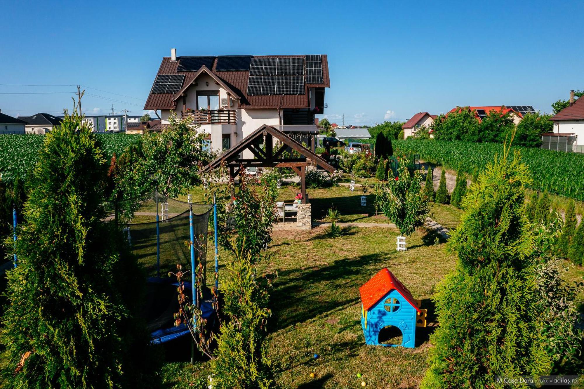 Casa Dora Hotell Suceava Exteriör bild